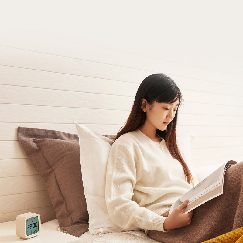 Qingping Blue alarm clock with temperature and humidity sensor