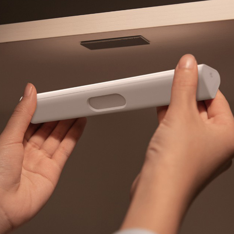 Aqara LED night light with motion and twilight sensor